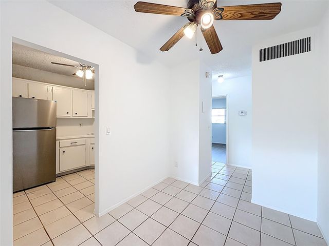5208 NE 24TH TER F-303, Fort Lauderdale, FL 33308