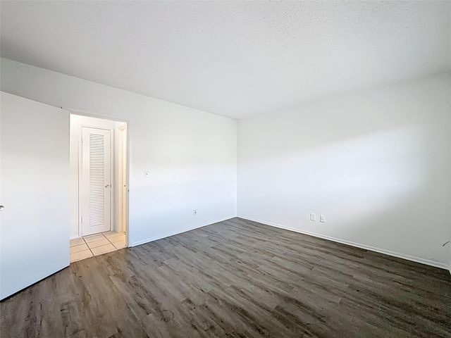 5208 NE 24TH TER F-303, Fort Lauderdale, FL 33308