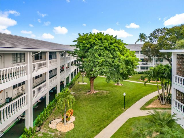 5208 NE 24TH TER F-303, Fort Lauderdale, FL 33308
