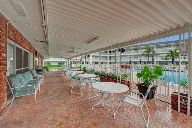 5208 NE 24TH TER F-303, Fort Lauderdale, FL 33308