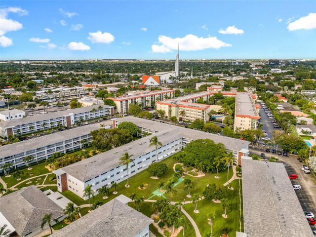 5208 NE 24TH TER F-303, Fort Lauderdale, FL 33308