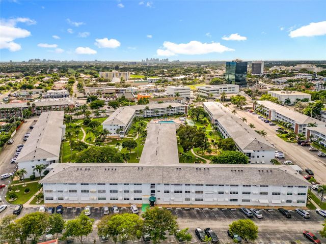5208 NE 24TH TER F-303, Fort Lauderdale, FL 33308