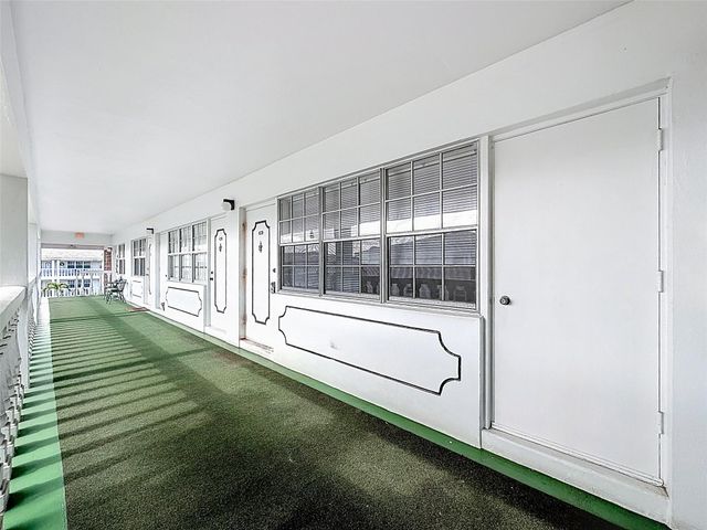 5208 NE 24TH TER F-303, Fort Lauderdale, FL 33308