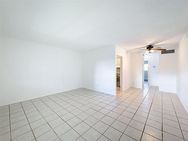 5208 NE 24TH TER F-303, Fort Lauderdale, FL 33308