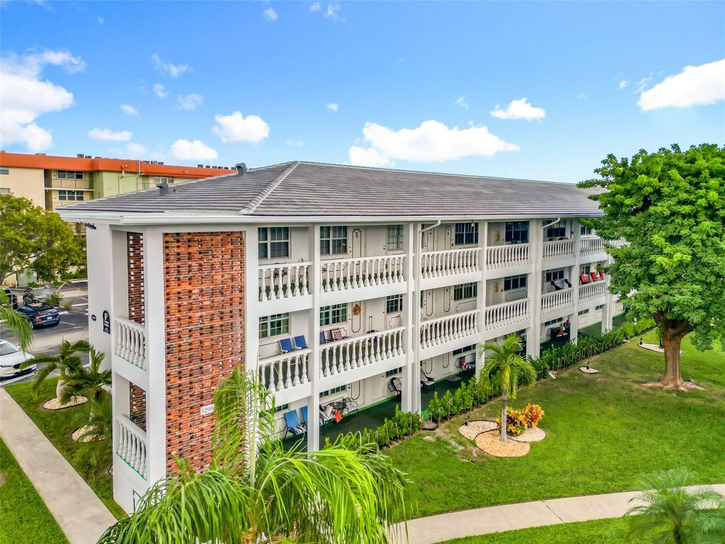 5208 NE 24TH TER F-303, Fort Lauderdale, FL 33308