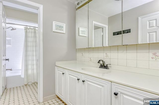 65 Forsythia Lane, Paramus, NJ 07652
