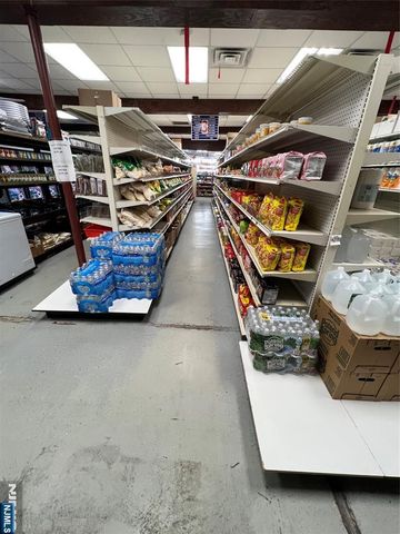 139 Wayne Avenue, Paterson, NJ 07502