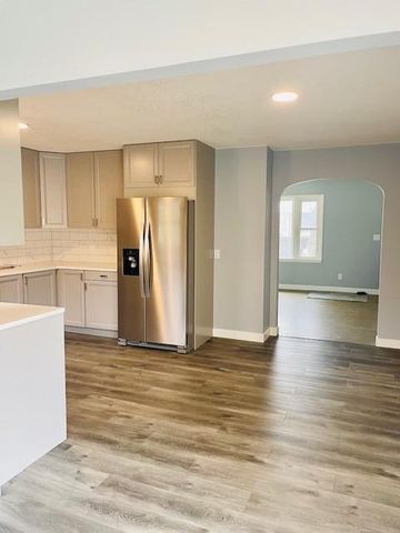 2115 E River Road NE, Rochester, MN 55906