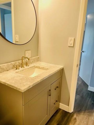 2115 E River Road NE, Rochester, MN 55906