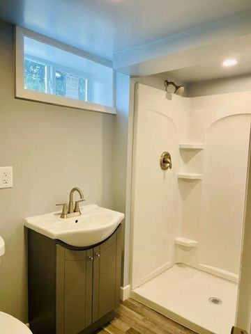 2115 E River Road NE, Rochester, MN 55906