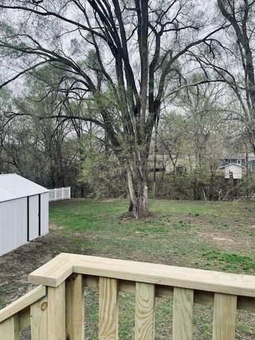 2115 E River Road NE, Rochester, MN 55906