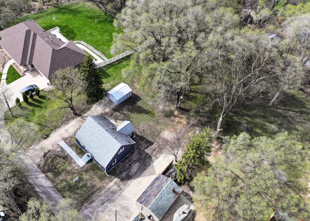 2115 E River Road NE, Rochester, MN 55906