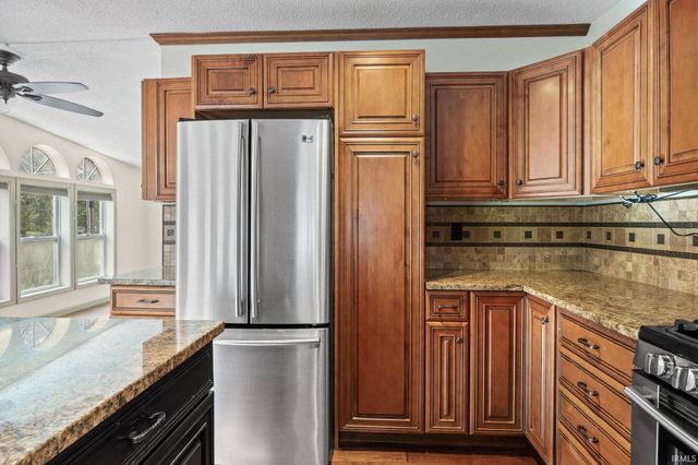 11503 W Tecumseh Bend Road, Brookston, IN 47923