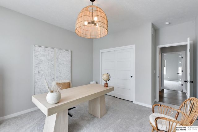 20709 Woodridge Drive, Gretna, NE 68028