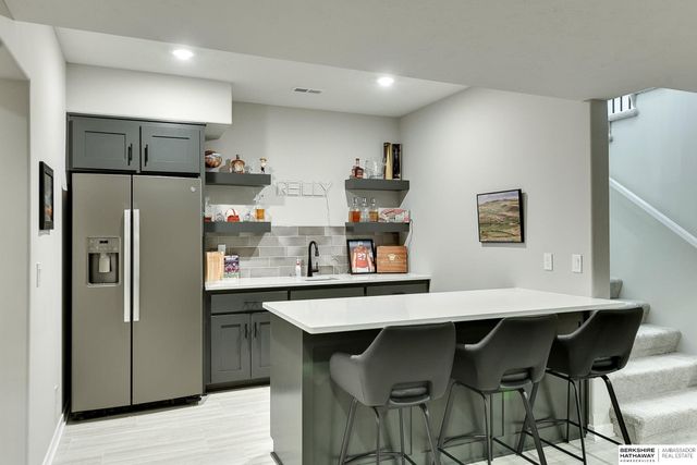 20709 Woodridge Drive, Gretna, NE 68028