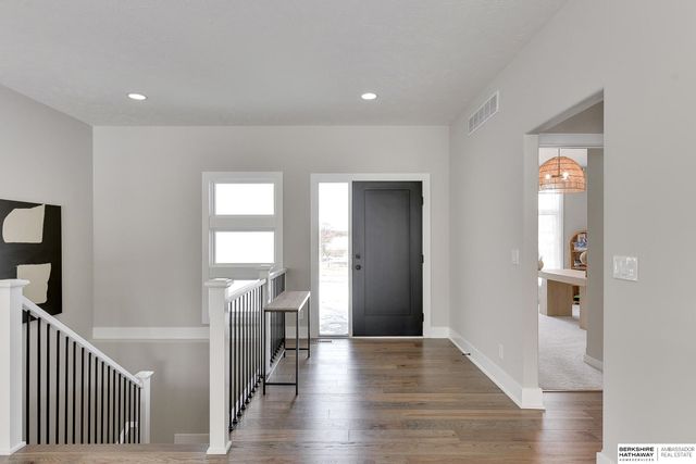 20709 Woodridge Drive, Gretna, NE 68028