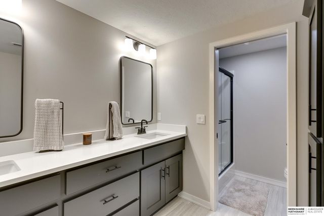 20709 Woodridge Drive, Gretna, NE 68028