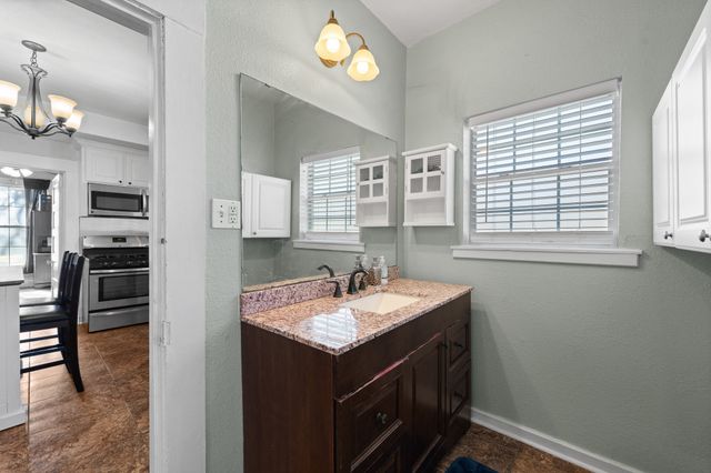 700 Euclid Street, Cleburne, TX 76033