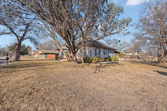 700 Euclid Street, Cleburne, TX 76033