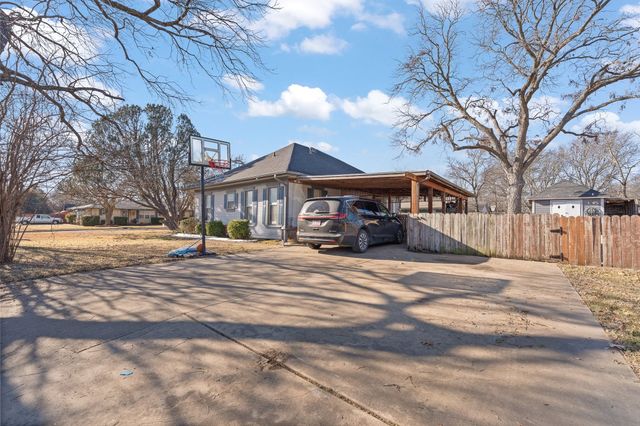 700 Euclid Street, Cleburne, TX 76033