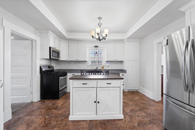 700 Euclid Street, Cleburne, TX 76033