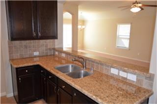 28622 Lockeridge Farms Drive, Spring, TX 77386