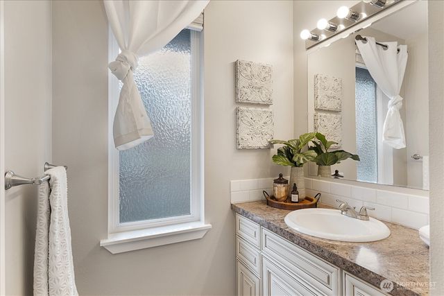 316 Antonie Avenue N, Eatonville, WA 98328