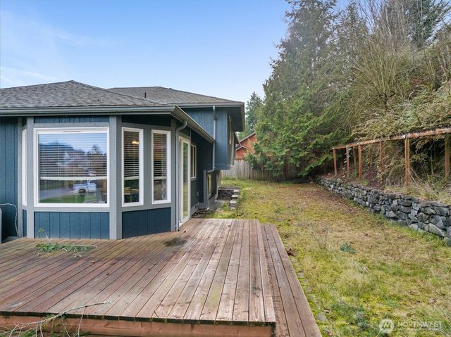 316 Antonie Avenue N, Eatonville, WA 98328