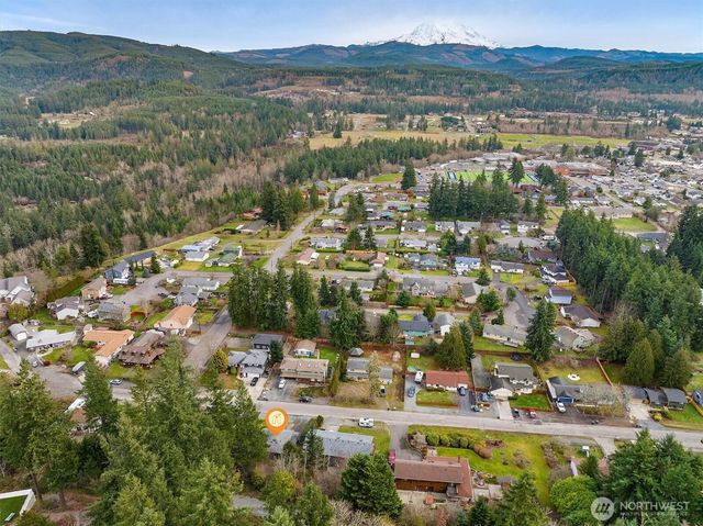 316 Antonie Avenue N, Eatonville, WA 98328