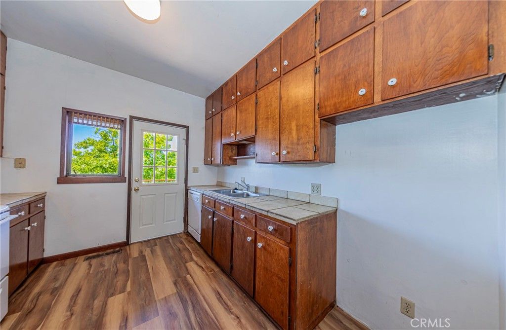 Image 11 of property listing at 32774 Road 400, Coarsegold, CA 93614