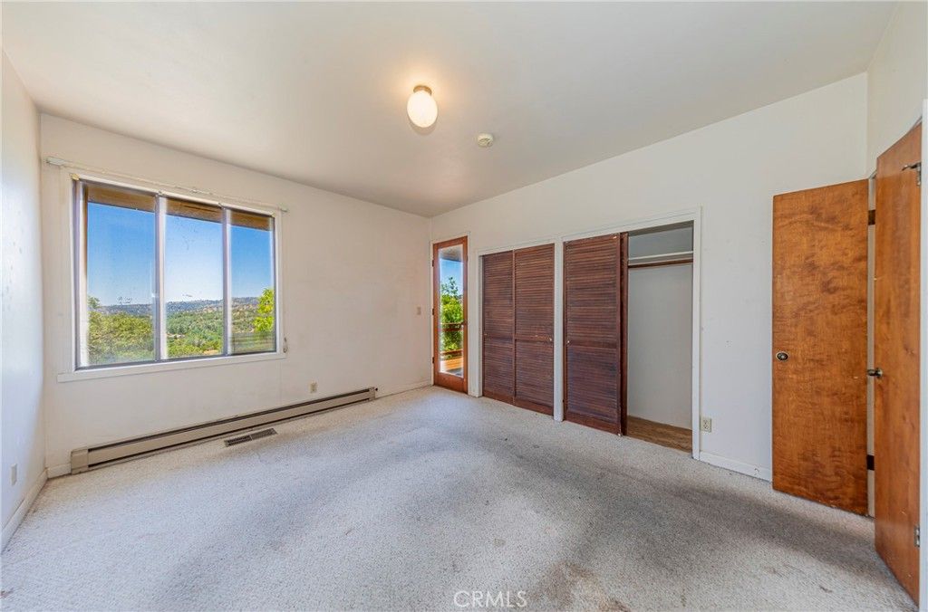 Image 16 of property listing at 32774 Road 400, Coarsegold, CA 93614