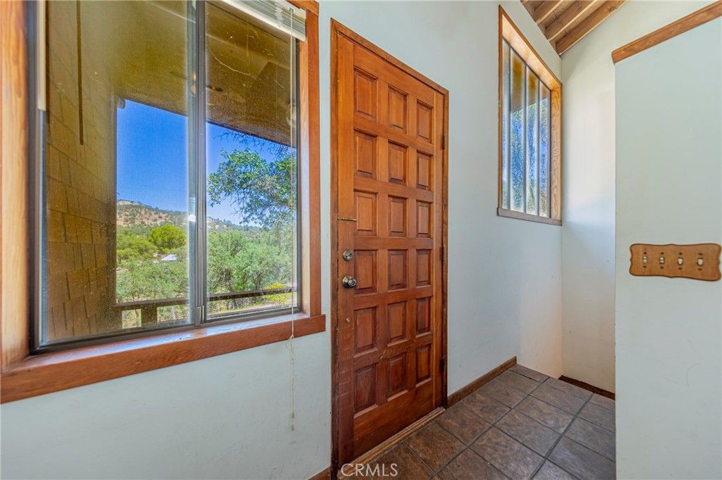 Image 24 of property listing at 32774 Road 400, Coarsegold, CA 93614