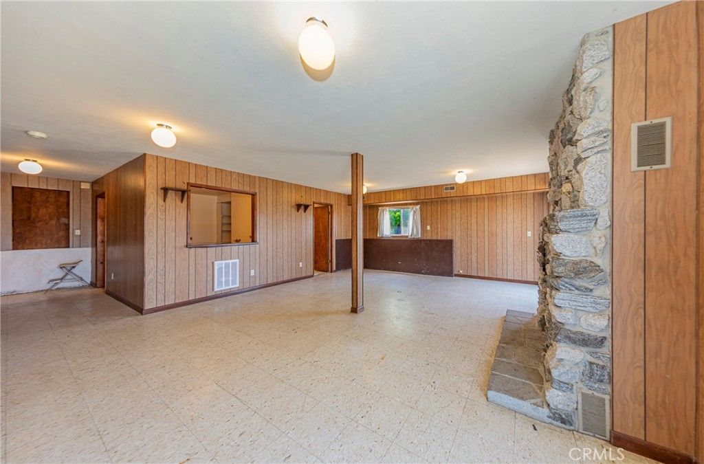 Image 29 of property listing at 32774 Road 400, Coarsegold, CA 93614