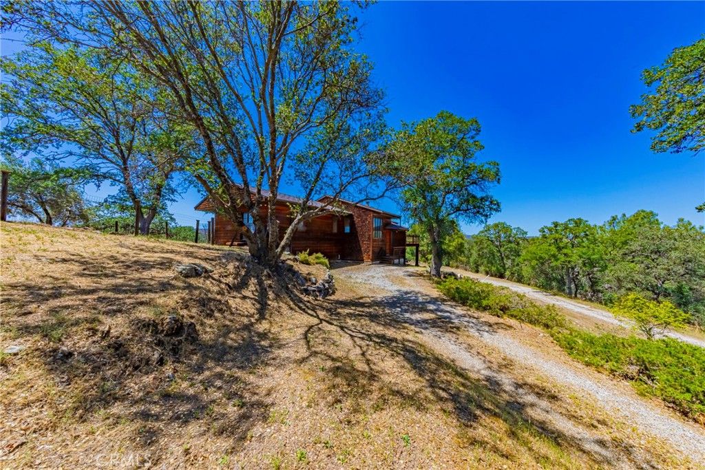 Image 42 of property listing at 32774 Road 400, Coarsegold, CA 93614