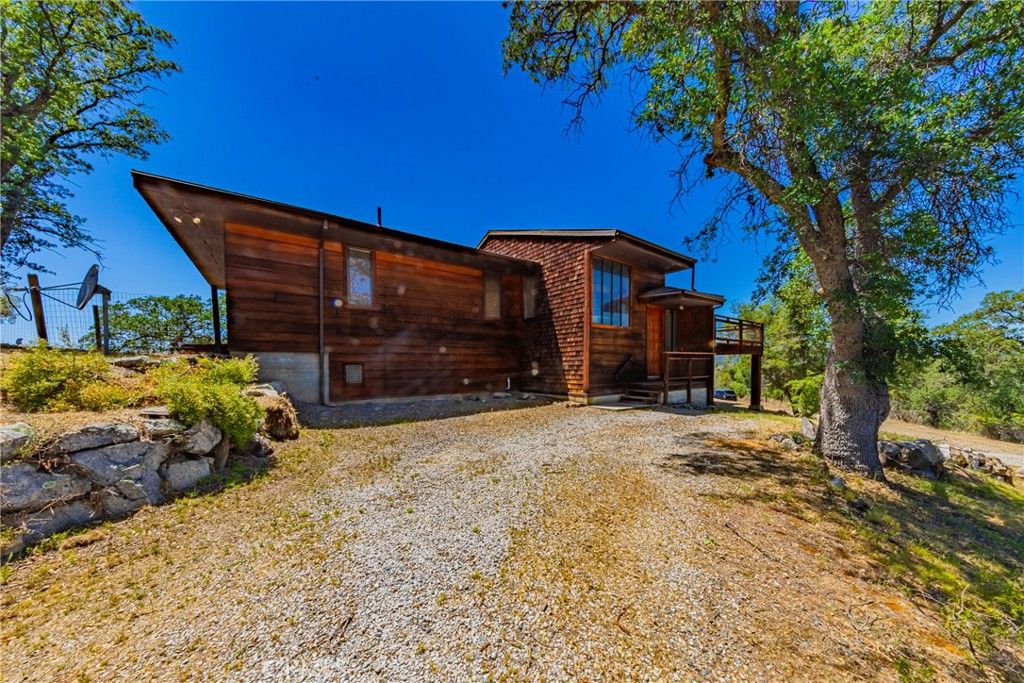 Image 43 of property listing at 32774 Road 400, Coarsegold, CA 93614