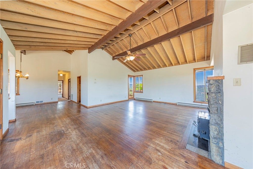 Image 6 of property listing at 32774 Road 400, Coarsegold, CA 93614