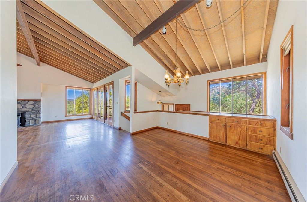 Image 9 of property listing at 32774 Road 400, Coarsegold, CA 93614
