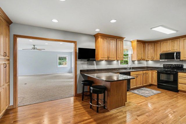 702 Handy Drive, Bay City, MI 48706