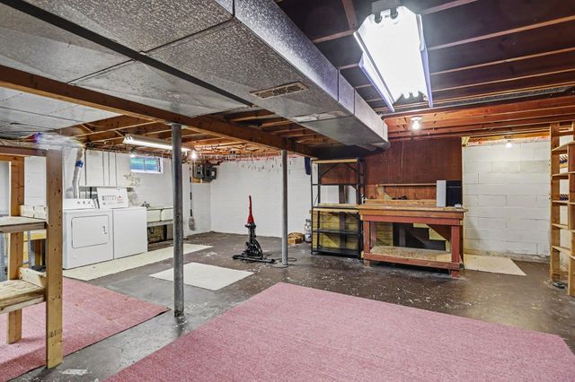 702 Handy Drive, Bay City, MI 48706