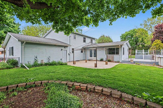 702 Handy Drive, Bay City, MI 48706