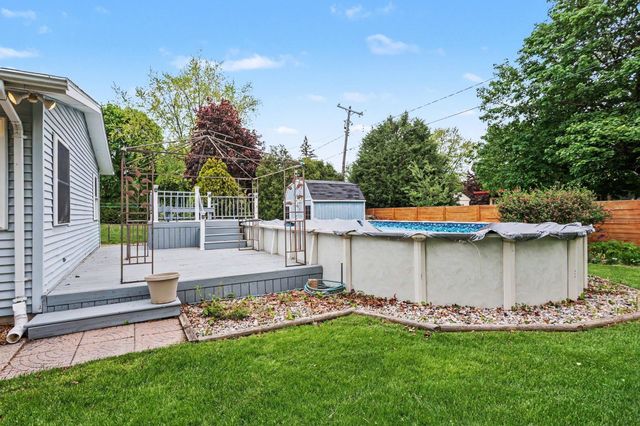 702 Handy Drive, Bay City, MI 48706