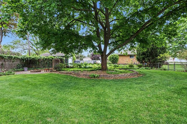 702 Handy Drive, Bay City, MI 48706