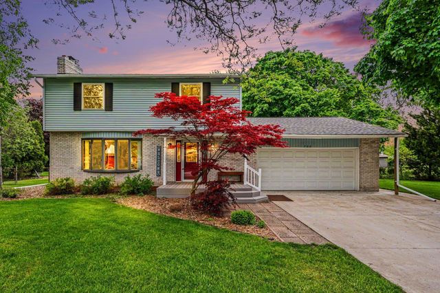 702 Handy Drive, Bay City, MI 48706