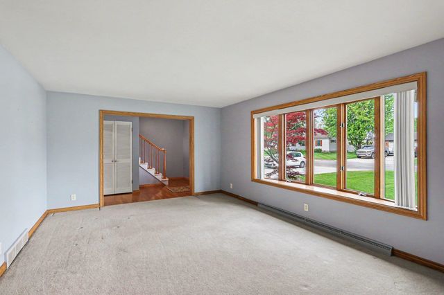 702 Handy Drive, Bay City, MI 48706