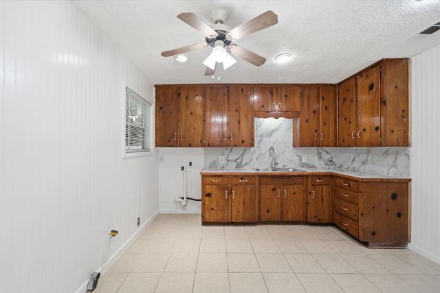 2113 Glendale Street, La Marque, TX 77568