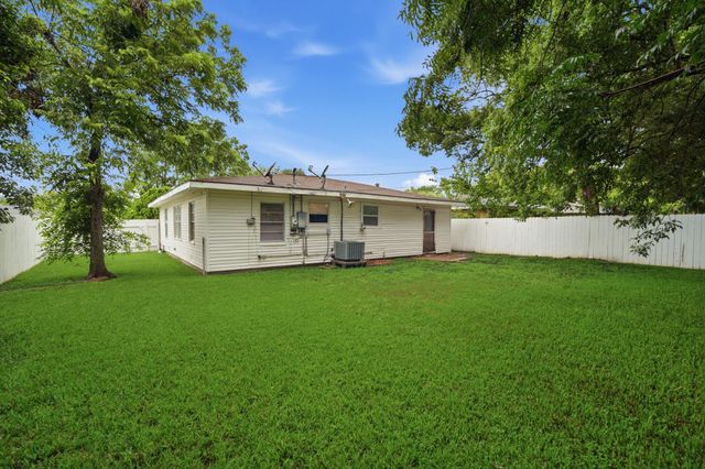 2113 Glendale Street, La Marque, TX 77568