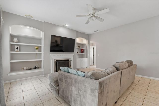 10243 SHADOW BRANCH DRIVE, Tampa, FL 33647