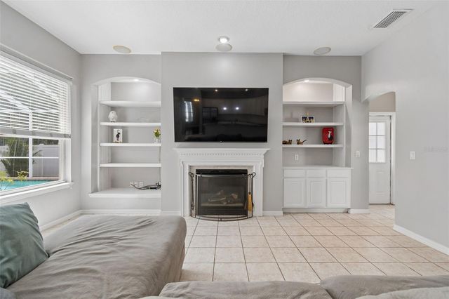 10243 SHADOW BRANCH DRIVE, Tampa, FL 33647