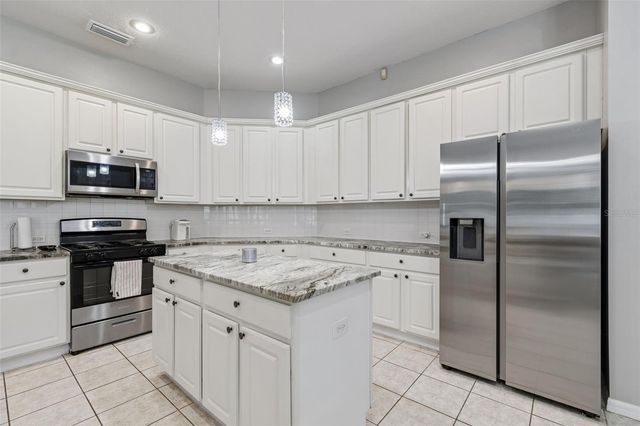 10243 SHADOW BRANCH DRIVE, Tampa, FL 33647