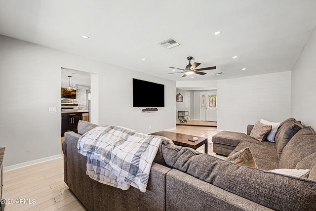 5935 S Lakeshore Drive, Tempe, AZ 85283